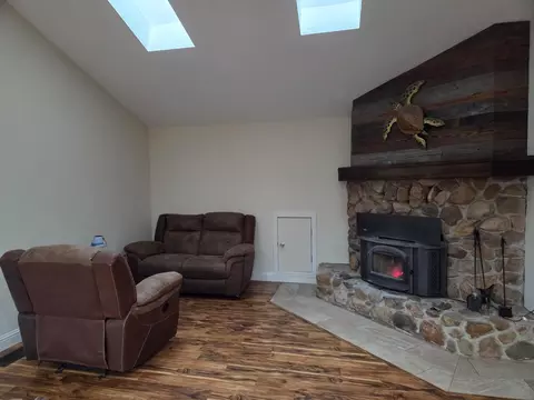 Living - 4841 Holm Rd, Placerville, CA 95667 photo 3 of 5