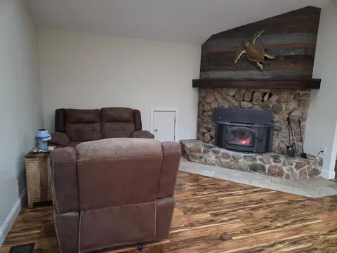 Living - 4841 Holm Rd, Placerville, CA 95667 photo 2 of 5