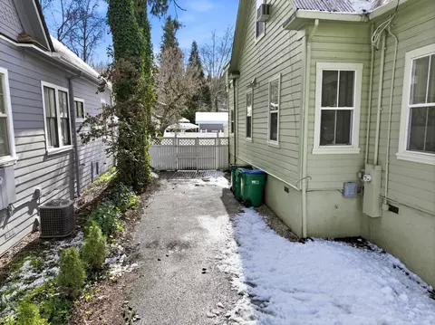 Exterior - 411 Colfax Ave, Grass Valley, CA 95945 photo 6 of 9