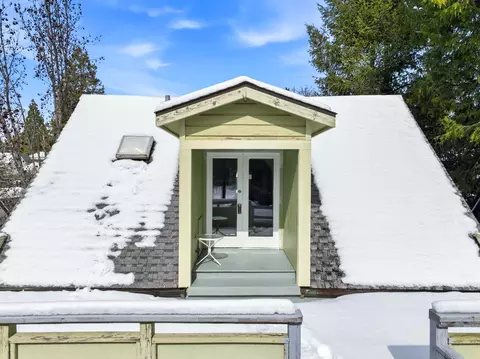 Exterior - 411 Colfax Ave, Grass Valley, CA 95945 photo 7 of 9