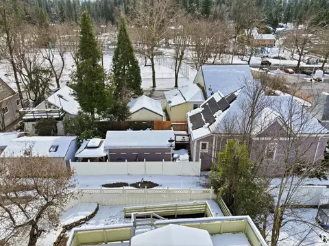 View/Area - 411 Colfax Ave, Grass Valley, CA 95945 photo 1 of 6