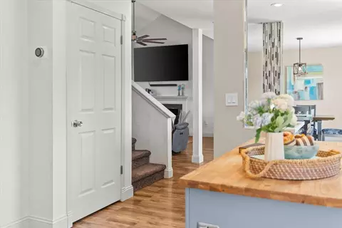 Entry Way - 710 Sunflower Dr, Lathrop, CA 95330 photo 6 of 9