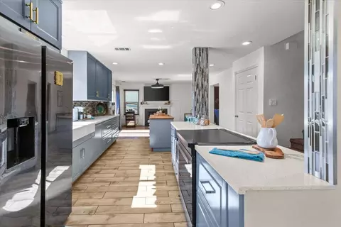 Kitchen - 710 Sunflower Dr, Lathrop, CA 95330 photo 12 of 13