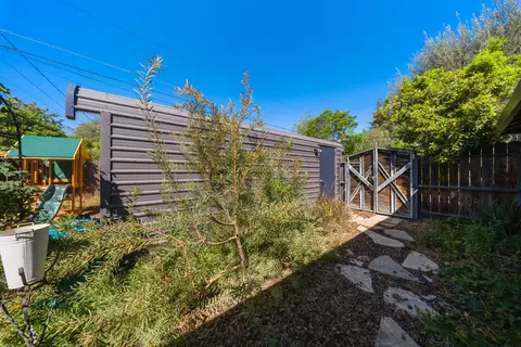 Exterior - 206 Griswold Ave, Modesto, CA 95350 photo 7 of 12