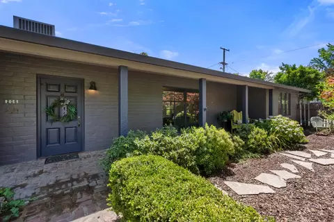 Exterior - 206 Griswold Ave, Modesto, CA 95350 photo 3 of 12
