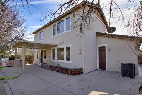 Exterior - 1054 Ledgestone Dr, Folsom, CA 95630 photo 7 of 7