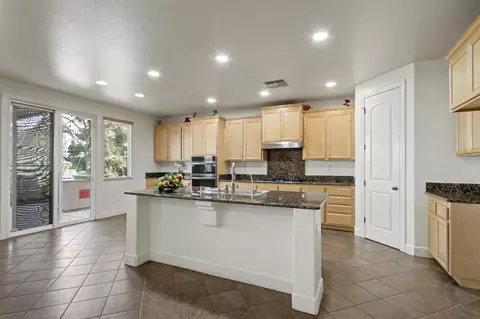 Kitchen - 1054 Ledgestone Dr, Folsom, CA 95630 photo 1 of 5