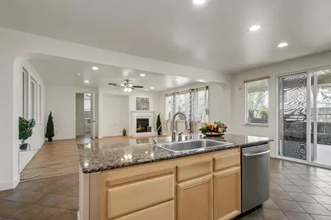 Kitchen - 1054 Ledgestone Dr, Folsom, CA 95630 photo 5 of 5