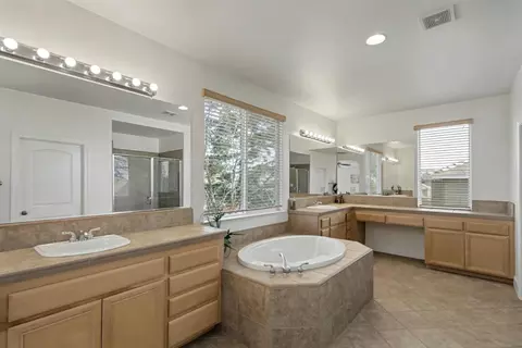 Bath - 1054 Ledgestone Dr, Folsom, CA 95630 photo 1 of 6