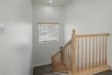 Entry Way - 1054 Ledgestone Dr, Folsom, CA 95630 photo 5 of 10
