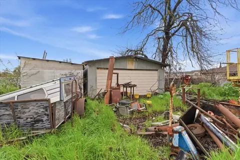 Exterior - 1833 Richard Way, Ceres, CA 95307 photo 4 of 4