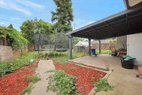 Exterior - 738 Costa Dr, Lodi, CA 95240 photo 3 of 8
