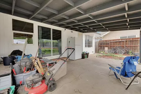 Exterior - 738 Costa Dr, Lodi, CA 95240 photo 5 of 8