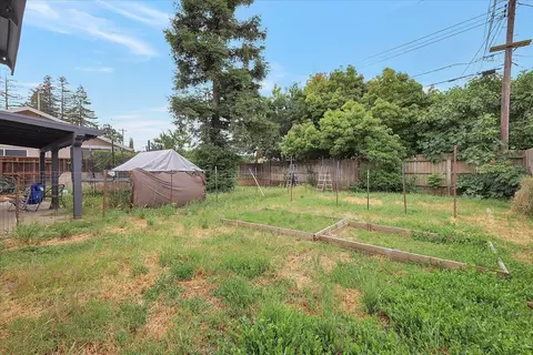 Exterior - 738 Costa Dr, Lodi, CA 95240 photo 8 of 8