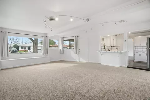 Living - 507 Coronado Way, Modesto, CA 95350 photo 9 of 9