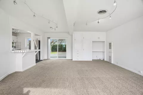 Living - 507 Coronado Way, Modesto, CA 95350 photo 8 of 9