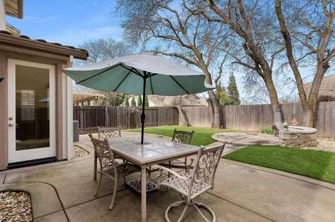 Exterior - 4656 Lue Ln, Carmichael, CA 95608 photo 6 of 6