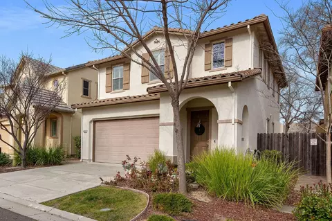 Exterior - 4656 Lue Ln, Carmichael, CA 95608 photo 2 of 6