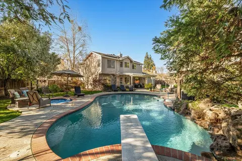 Exterior - 1738 Heirloom Ct, Modesto, CA 95357 photo 5 of 25