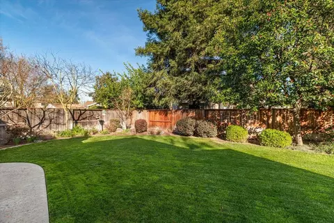 Exterior - 1738 Heirloom Ct, Modesto, CA 95357 photo 8 of 25