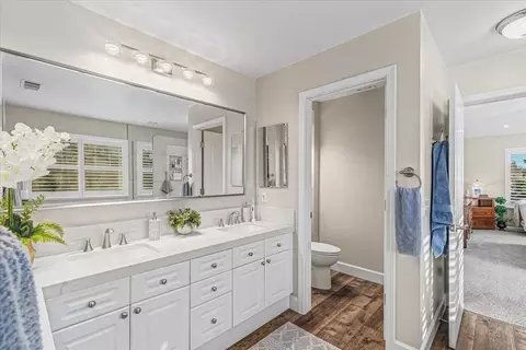 Bath - 1738 Heirloom Ct, Modesto, CA 95357 photo 4 of 5