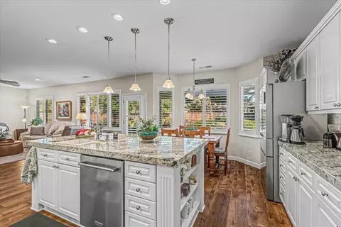Kitchen - 1738 Heirloom Ct, Modesto, CA 95357 photo 2 of 5