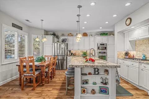 Kitchen - 1738 Heirloom Ct, Modesto, CA 95357 photo 3 of 5