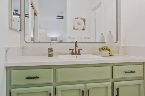 Bath - 8573 Meandering Way, Antelope, CA 95843 photo 3 of 5