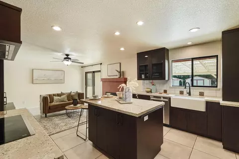 925 Constitution Way, Tracy, CA 95376 photo 17