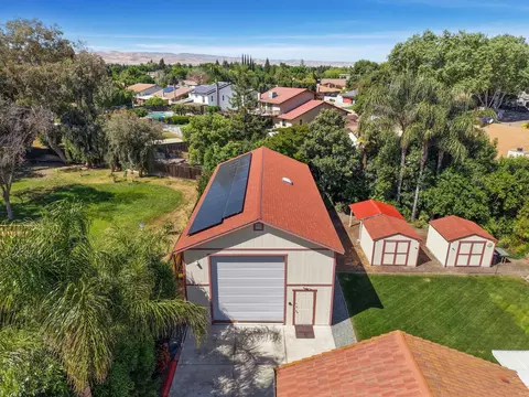 925 Constitution Way, Tracy, CA 95376 photo 57