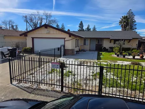 6616 Doreen Way, Sacramento, CA 95823