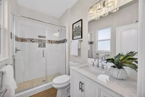 Bath - 25265 Carlsbad Ave, Davis, CA 95616 photo 11 of 14