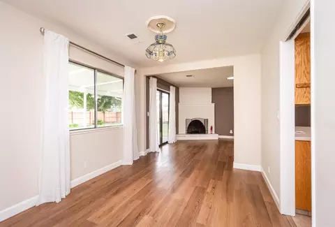 Living - 25265 Carlsbad Ave, Davis, CA 95616 photo 3 of 8