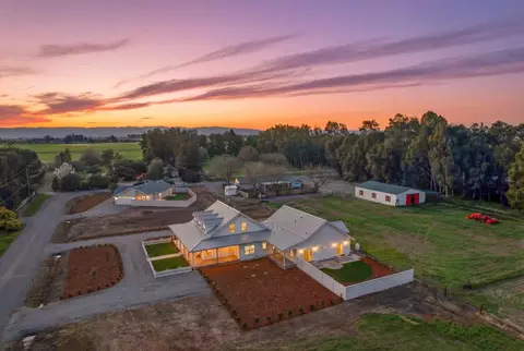 View/Area - 25265 Carlsbad Ave, Davis, CA 95616 photo 3 of 5