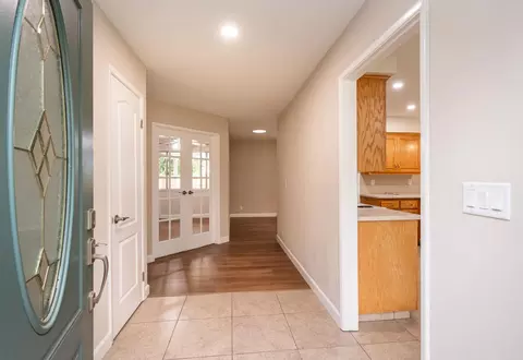 Entry Way - 25265 Carlsbad Ave, Davis, CA 95616 photo 5 of 5