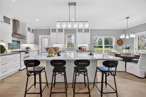 Kitchen - 25265 Carlsbad Ave, Davis, CA 95616 photo 5 of 9