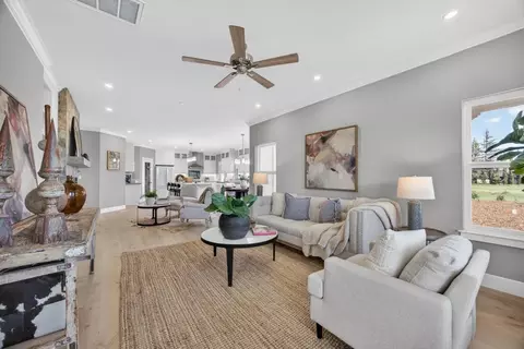 Living - 25265 Carlsbad Ave, Davis, CA 95616 photo 1 of 8