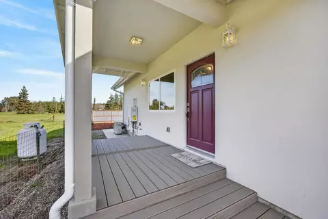 Exterior - 25265 Carlsbad Ave, Davis, CA 95616 photo 8 of 19