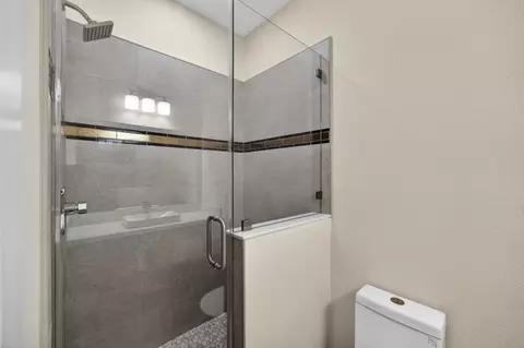 Bath - 25265 Carlsbad Ave, Davis, CA 95616 photo 8 of 14