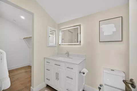 Bath - 25265 Carlsbad Ave, Davis, CA 95616 photo 5 of 14