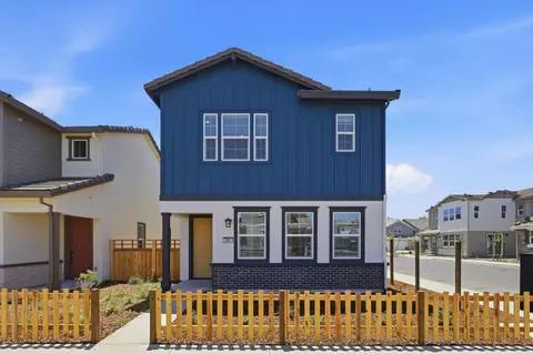 1001 Vanderbilt Ter, Davis, CA 95618