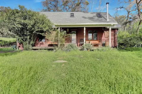 16101 Barbara Ct, Grass Valley, CA 95949