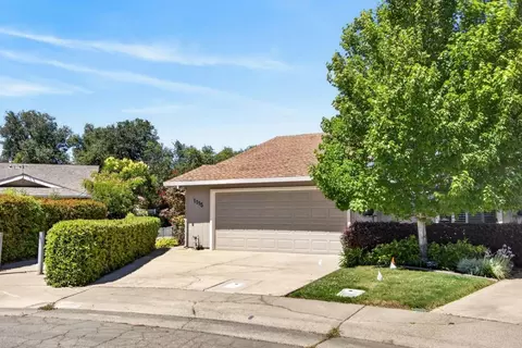 1115 Meadow Gate Dr, Roseville, CA 95661