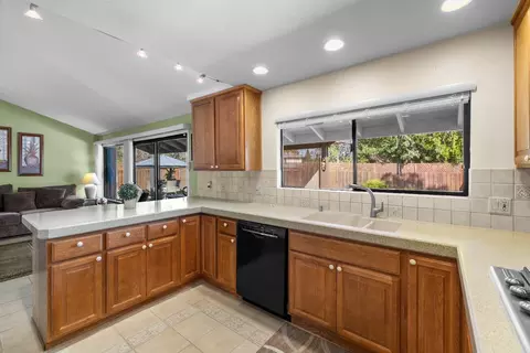 4941 Wendy Ct, Carmichael, CA 95608 photo 13