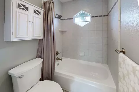 Bath - 2227 W W Rdg, Sutter, CA 95982 photo 6 of 8