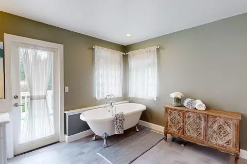 Bath - 2227 W W Rdg, Sutter, CA 95982 photo 3 of 8