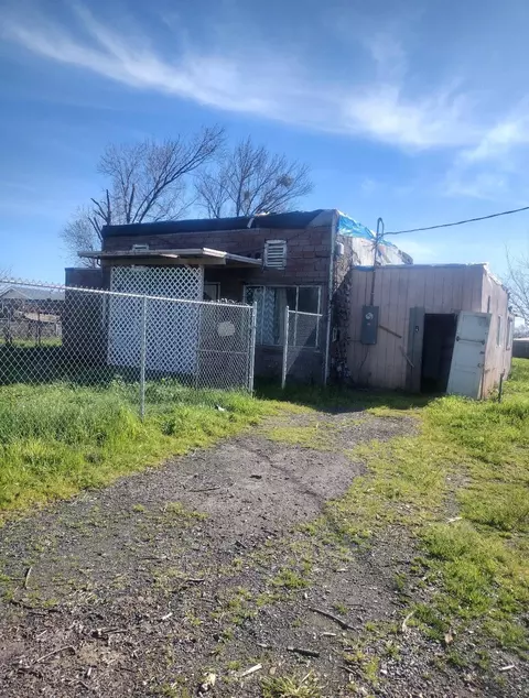 1827 Tehama, Oroville, CA 95965