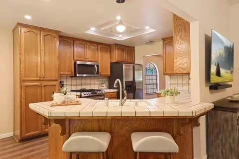 Kitchen - 2207 Chaparral Ct, Lodi, CA 95242 photo 2 of 4
