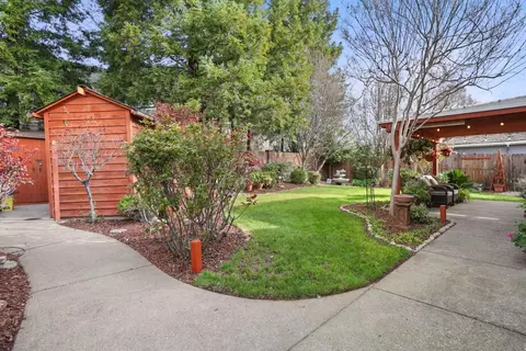 Exterior - 2207 Chaparral Ct, Lodi, CA 95242 photo 2 of 6