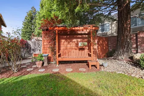 Exterior - 2207 Chaparral Ct, Lodi, CA 95242 photo 6 of 6